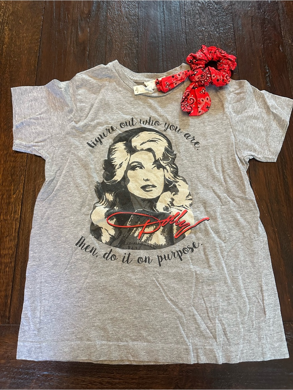 Dolly Graphic Tee in Heather Gray with Red Script